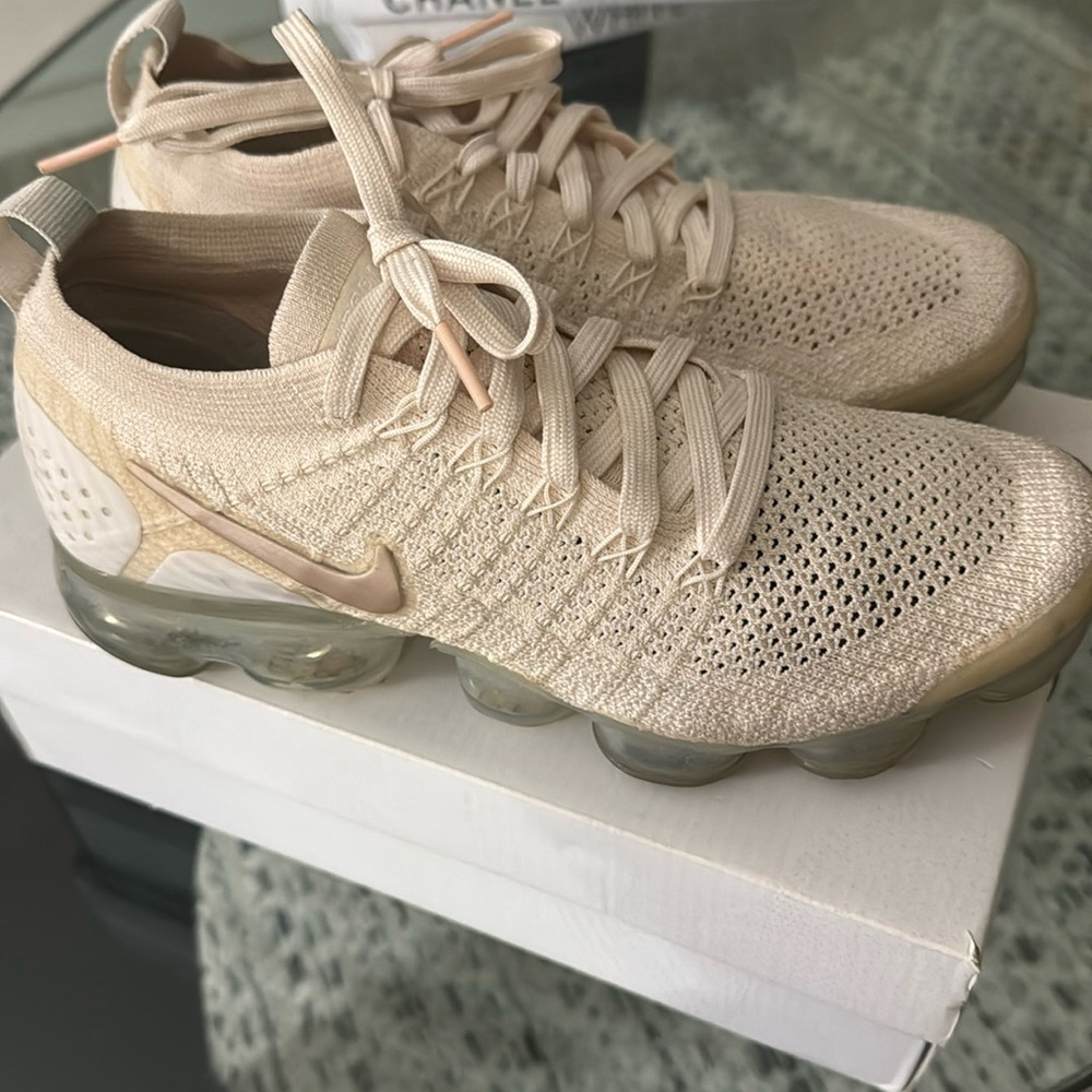 Nike Vapormax cream